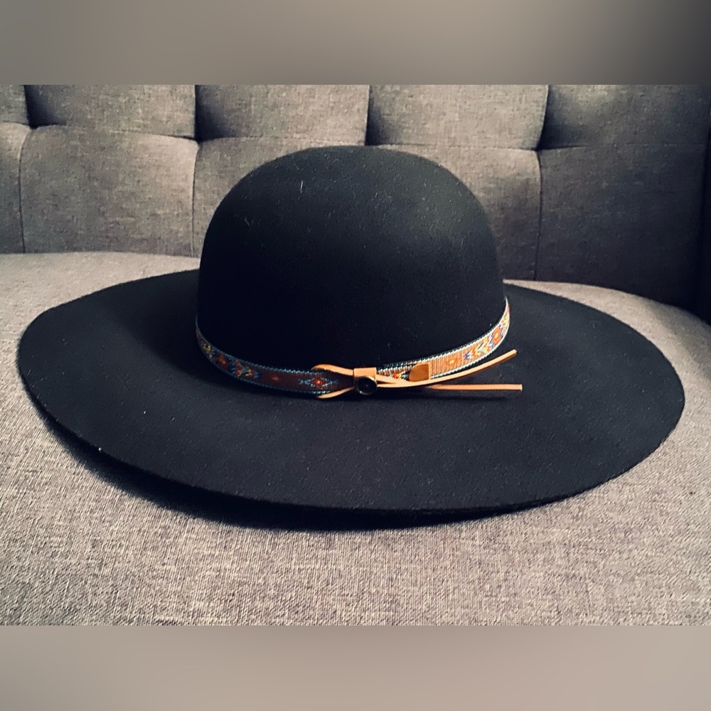 LITTLE HIPPIE FLOPPY FELT HAT Wide-Brim Hat with Multi-Colored Accent band
